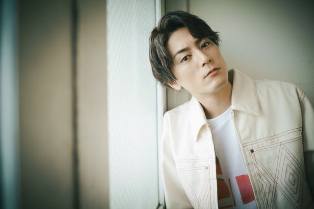 衝撃の美しさ！間宮祥太朗撮りおろしインタビューカット＜7枚＞（7枚目）