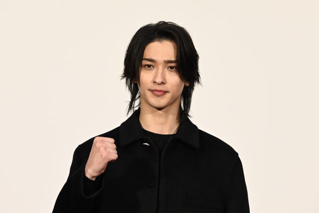 横浜流星、大河ドラマ「べらぼう～蔦重栄華乃夢噺～」完成試写会会見の様子（5枚目）