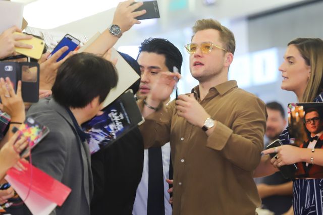 最高の笑顔！羽田空港でファンサービスするタロンくん（7枚目）