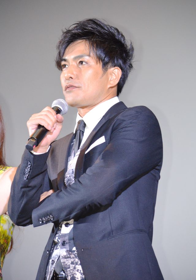 北村一輝、共演の猫にデレデレ！映画『猫侍』完成披露試写会（9枚目）