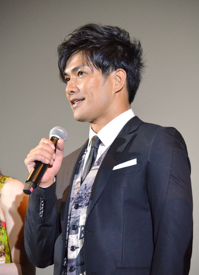 北村一輝、共演の猫にデレデレ！映画『猫侍』完成披露試写会（19枚目）