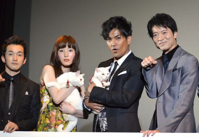 北村一輝、共演の猫にデレデレ！映画『猫侍』完成披露試写会（20枚目）