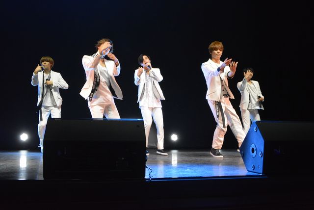 スノーホワイツに黄色い声！「婚外恋愛に似たもの」七夕試写ライブイベント（8枚目）