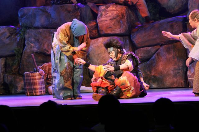 中村勘九郎＆松坂桃李がワイヤーアクション！舞台「真田十勇士」公開舞台けいこフォトギャラリー（15枚目）