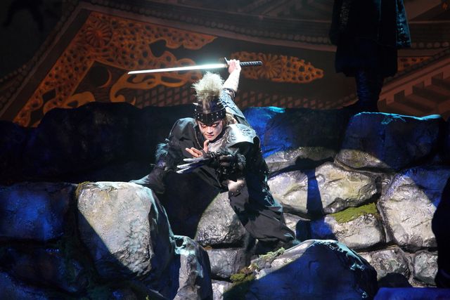 中村勘九郎＆松坂桃李がワイヤーアクション！舞台「真田十勇士」公開舞台けいこフォトギャラリー（18枚目）