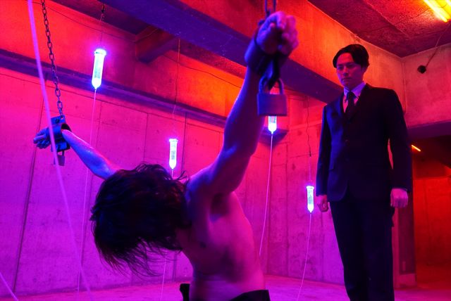 【22枚】ついに最終決戦！映画『仮面ライダーアマゾンズ THE MOVIE 最後ノ審判』場面写真（16枚目）