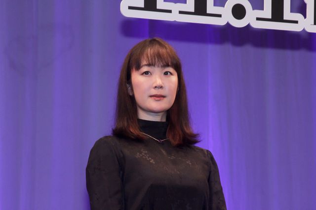 黒木華の美しいドレス姿！中村蒼、藤間爽子らと映画『アイミタガイ』完成披露（15枚目）