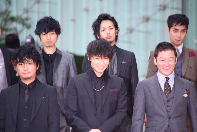 伊勢谷友介、松葉づえで『新宿スワンII』イベントに登壇　画像ギャラリー（34枚目）