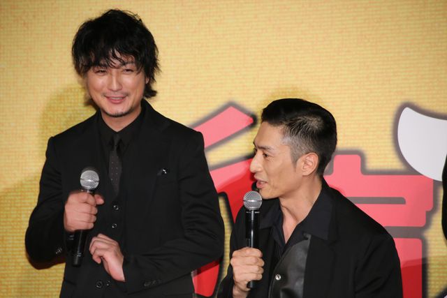 伊勢谷友介、松葉づえで『新宿スワンII』イベントに登壇　画像ギャラリー（38枚目）