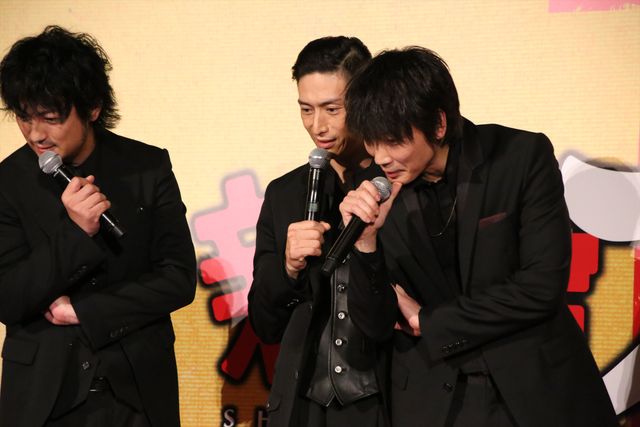 伊勢谷友介、松葉づえで『新宿スワンII』イベントに登壇　画像ギャラリー（73枚目）