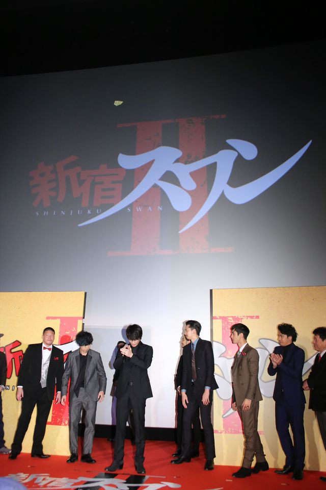 伊勢谷友介、松葉づえで『新宿スワンII』イベントに登壇　画像ギャラリー（84枚目）