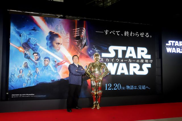 『スター・ウォーズ／スカイウォーカーの夜明け』の手描き看板が完成！（4枚目）