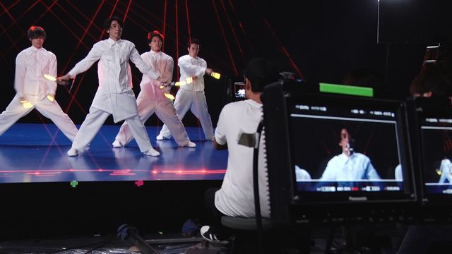 高橋一生の千手観音！「氷結」CMでヲタ芸に挑戦！（10枚目）