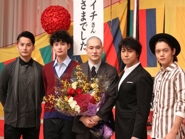 松ケン、男泣き！大河ドラマ「平清盛」クランクアップ会見フォトギャラリー：フォトギャラリー