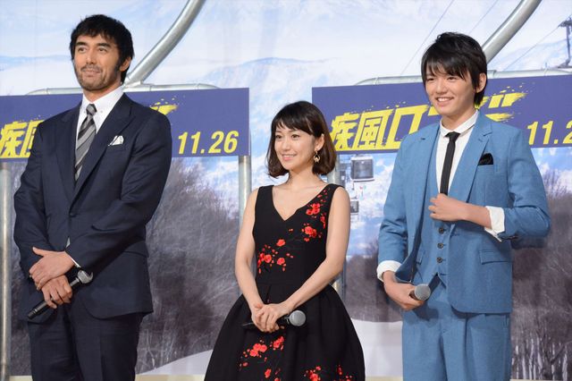 大島優子、関ジャニ∞大倉の“驚きのお願い”を暴露！『疾風ロンド』クランクアップ会見ギャラリー（2枚目）