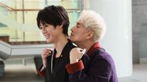 “玖門”曽野舜太＆“ジーク”天野浩成がイチャイチャ！映画『仮面ライダーゼッツ』オフショット