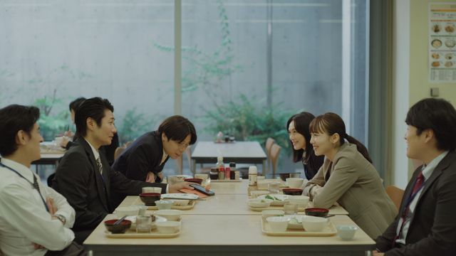 戸次重幸、飯豊まりえらNHK「あれからどうした」場面写真（5枚目）