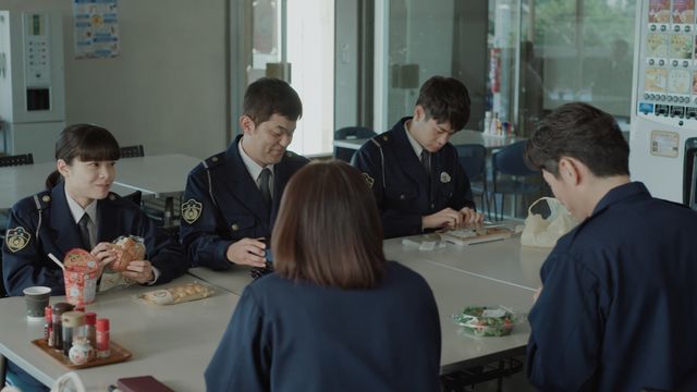 戸次重幸、飯豊まりえらNHK「あれからどうした」場面写真（8枚目）