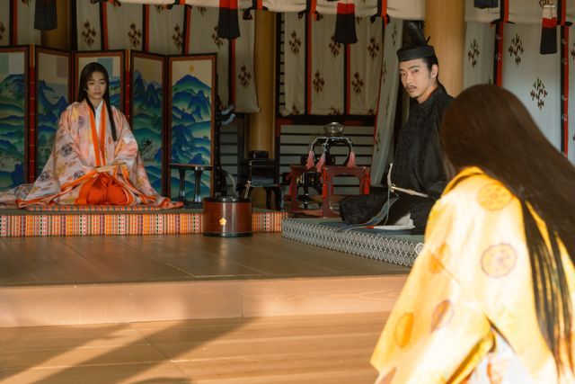 祝「源氏物語」“連載”決定！一条天皇がドハマり「光る君へ」第32回場面写真（11枚目）