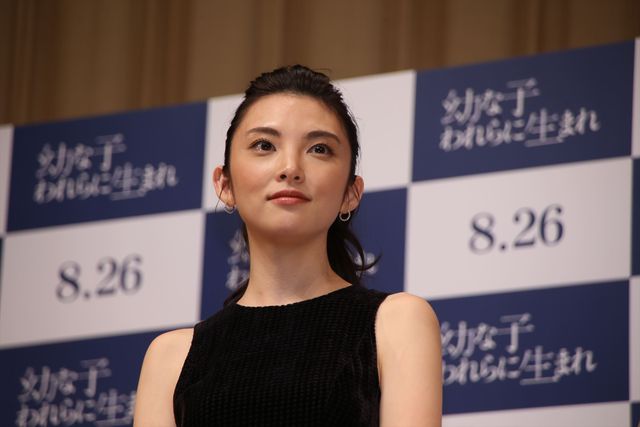 田中麗奈、新婚当時を振り返る：フォトギャラリー