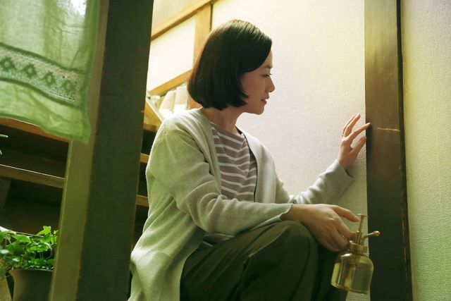 石井杏奈がずぶ濡れのままロッカーに…『砕け散るところを見せてあげる』より（7枚目）