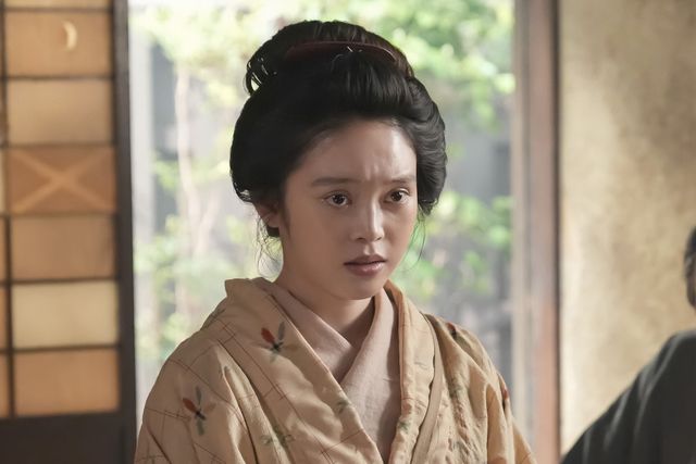 タエ（北川景子）の反応は…朝ドラ「ばけばけ」第68回の場面写真（5枚目）