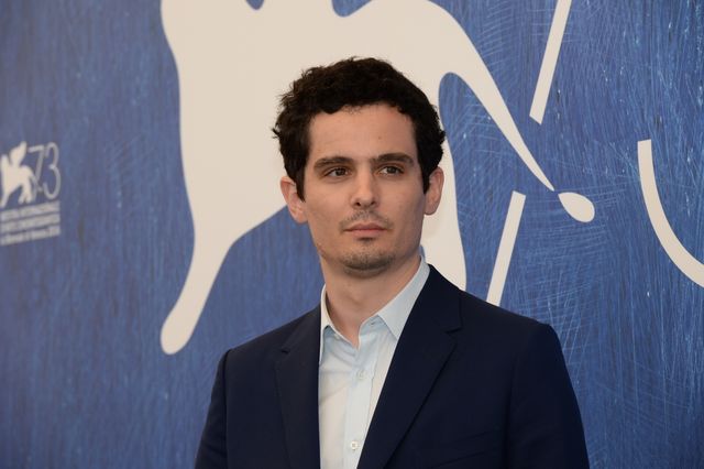 エマ・ストーン、きらびやかなドレスでレッドカーペット登場！（4枚目）