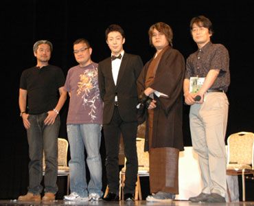 (写真左から)平山夢明、中田秀夫監督、尾上菊之助、京極夏彦、東雅夫。

