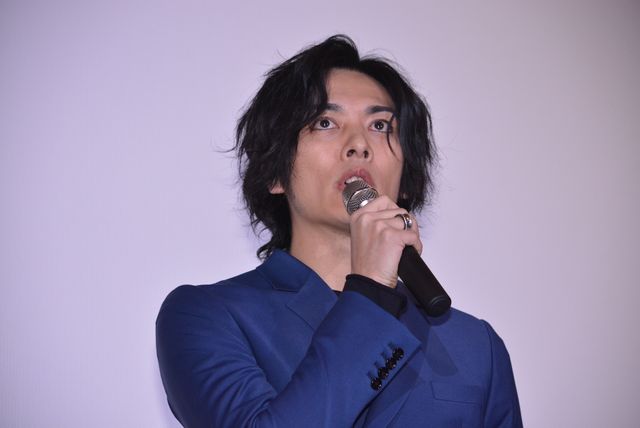 綾野剛、1回ぐらいは小栗の妻になってみたい!?　画像ギャラリー（11枚目）