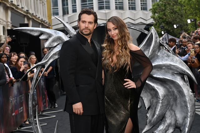 ヘンリー・カヴィル＆ナタリー・ヴィスクーソ（3枚目）