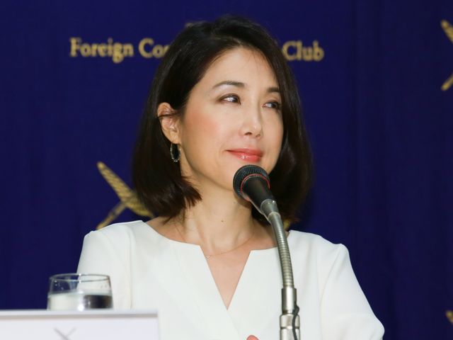 美しい筒井真理子が美しい英語披露！映画『淵に立つ』試写会 ギャラリー：フォトギャラリー