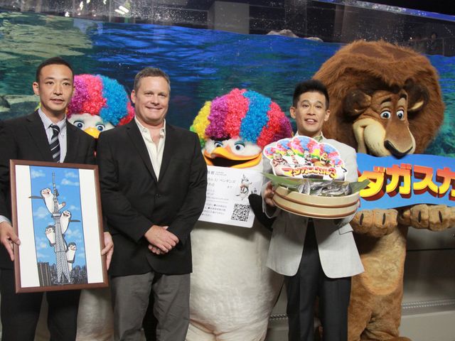 柳沢慎吾＆エリック・ダーネル監督＆キャラクターたちが登場！『マダガスカル3』イベントフォトギャラリー（6枚目）