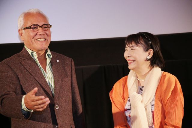 ハヤタと初代ウルトラマンが握手！…「東京国際映画祭 円谷プロ50周年企画」フォトギャラリー（3枚目）