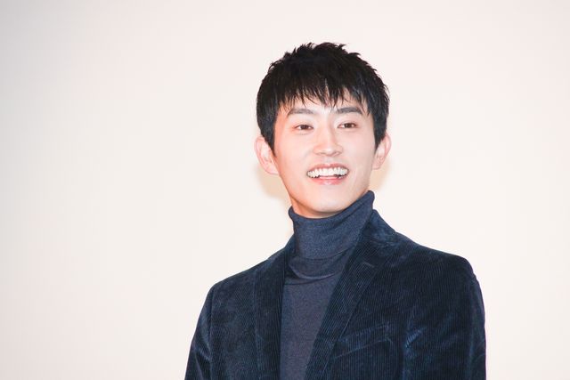 中条あやみ＆杉野遥亮が『水上のフライト』初日に喜び！（7枚目）