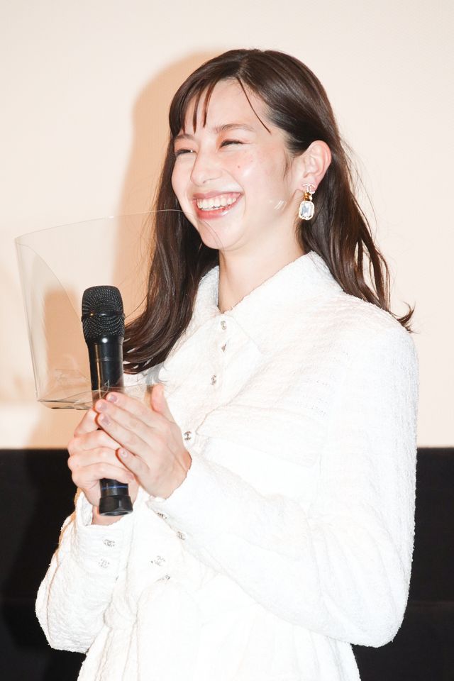 中条あやみ＆杉野遥亮が『水上のフライト』初日に喜び！（22枚目）