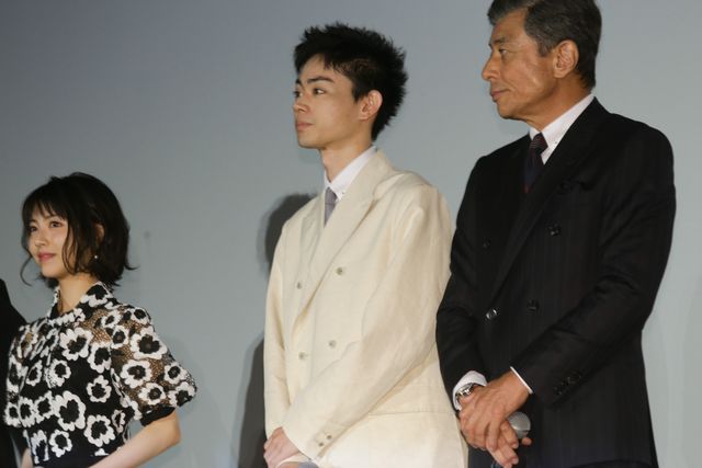 めっちゃ笑顔！菅田将暉＆浜辺美波らトークで盛り上がる『アルキメデスの大戦』初日舞台あいさつ（6枚目）