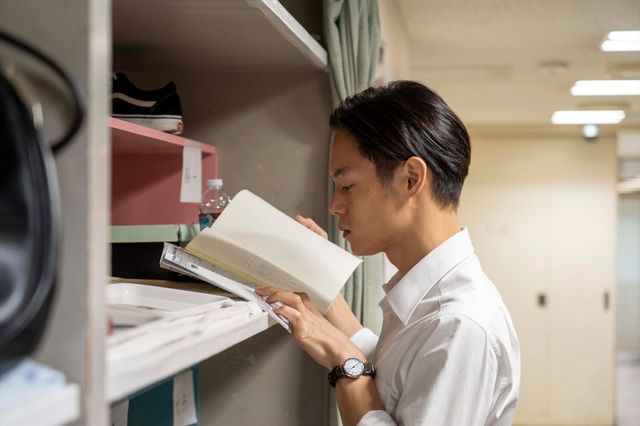 窪田正孝の学生服姿！ドキュメンタリーブックのイメージカット【5枚】（3枚目）