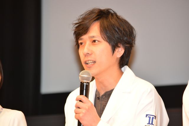 二宮和也、竹内涼真ら「ブラックペアン」試写会＆舞台挨拶へ：フォトギャラリー