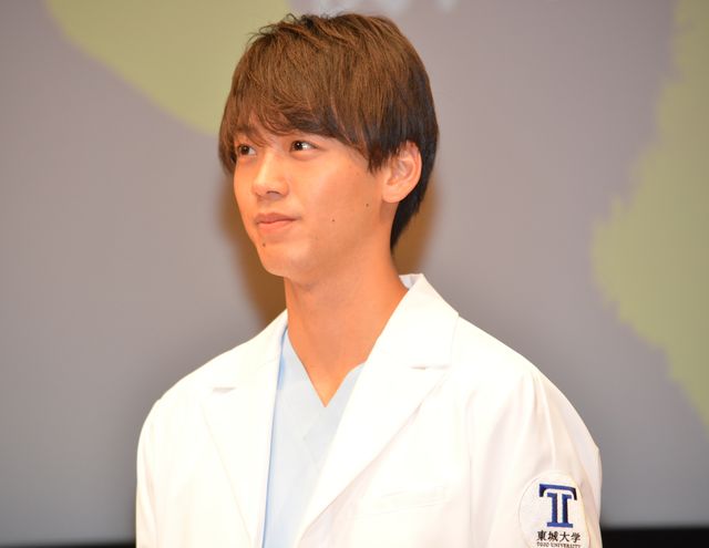 二宮和也、竹内涼真ら「ブラックペアン」試写会＆舞台挨拶へ（5枚目）