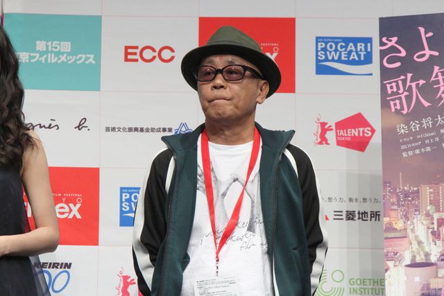 前田敦子、歌舞伎町について尋ねられ、思わずたじろぐ！　「あまり縁がないので」　画像ギャラリー（4枚目）