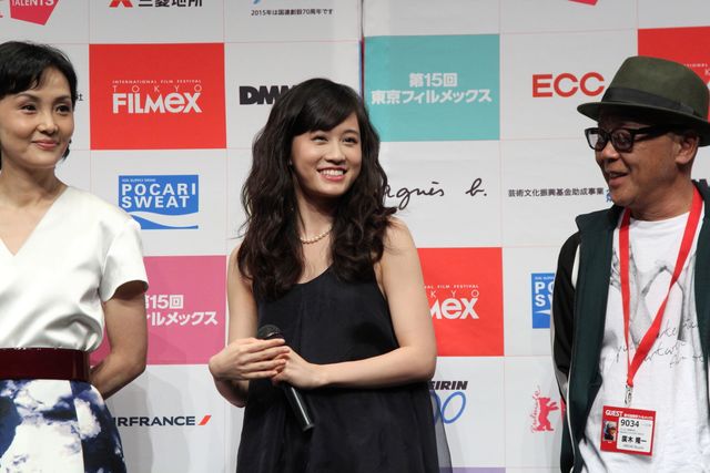 前田敦子、歌舞伎町について尋ねられ、思わずたじろぐ！　「あまり縁がないので」　画像ギャラリー（7枚目）