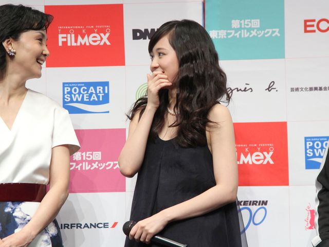 前田敦子、歌舞伎町について尋ねられ、思わずたじろぐ！　「あまり縁がないので」　画像ギャラリー（15枚目）