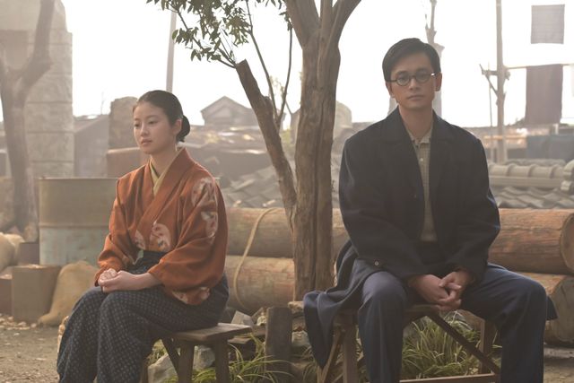 朝ドラ「あんぱん」のぶ“愛国の鑑”として悩み続けた日々＜6枚＞（4枚目）