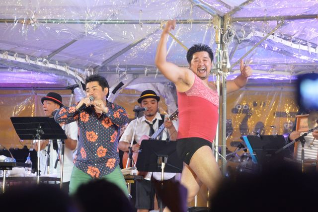 大盛り上がり！「エンディングライブ　島ぜんぶでおーきなバンドステージ」（3枚目）