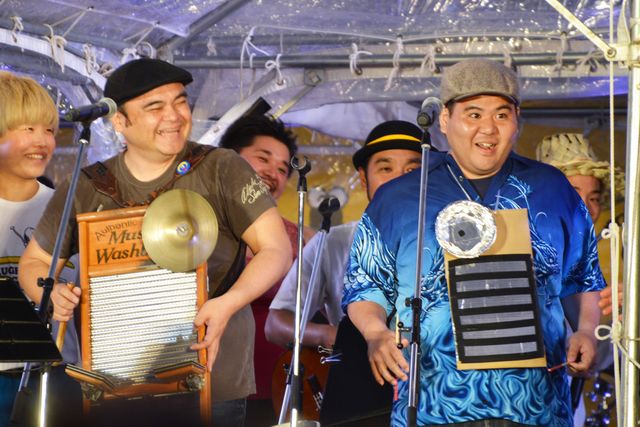 大盛り上がり！「エンディングライブ　島ぜんぶでおーきなバンドステージ」（11枚目）