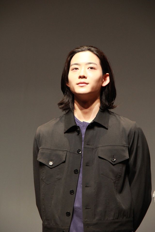 キョウリュウレッド・竜星涼、“女性をもてなす笑顔”で主演ホスト映画の見どころを語る　画像ギャラリー（2枚目）