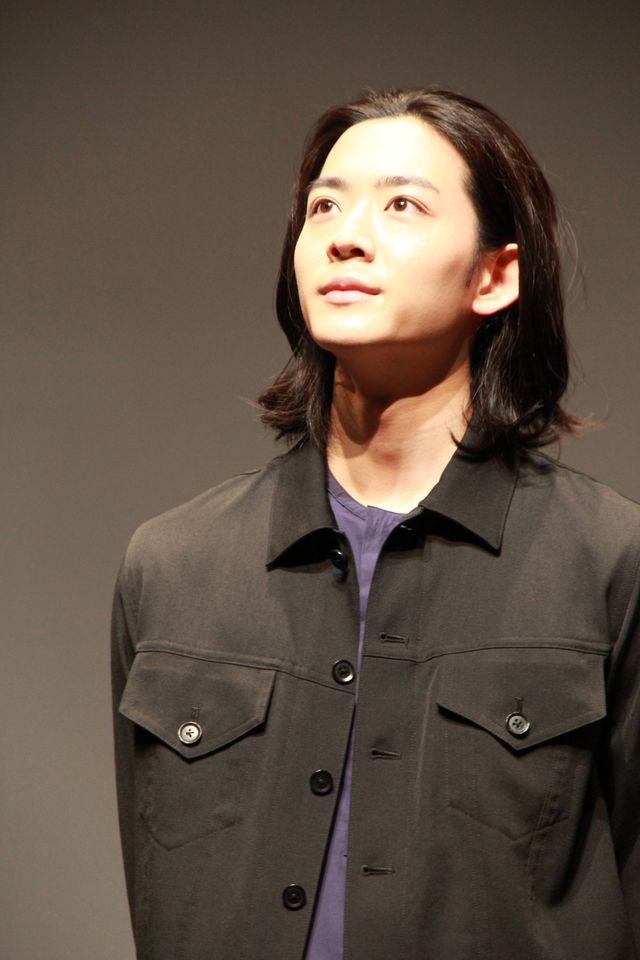 キョウリュウレッド・竜星涼、“女性をもてなす笑顔”で主演ホスト映画の見どころを語る　画像ギャラリー（3枚目）