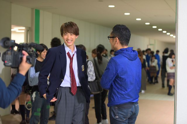 吉沢亮×新木優子×杉野遥亮、仲良し3ショット！『あのコの、トリコ。』オフショット＆撮影メイキングカット（2枚目）