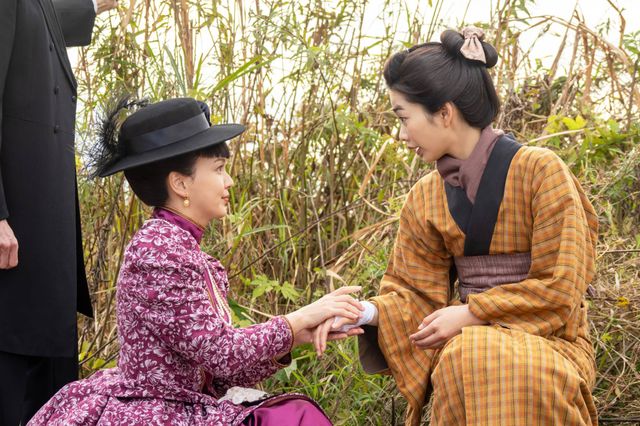 朝ドラ「風、薫る」衣装も話題！貴婦人・捨松（多部未華子）フォトギャラリー：フォトギャラリー