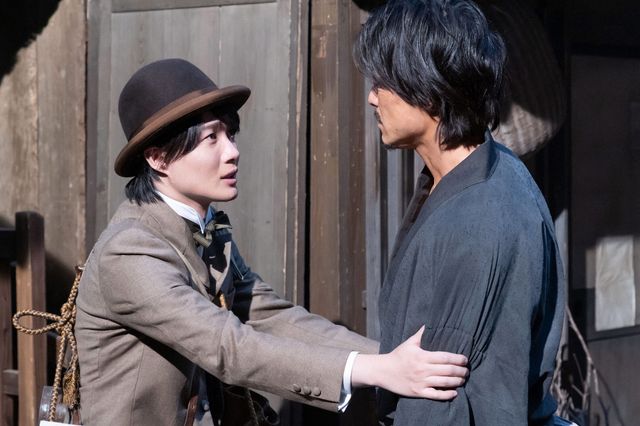 倉木に案内を頼んで…「らんまん」第38回の場面写真（2枚目）